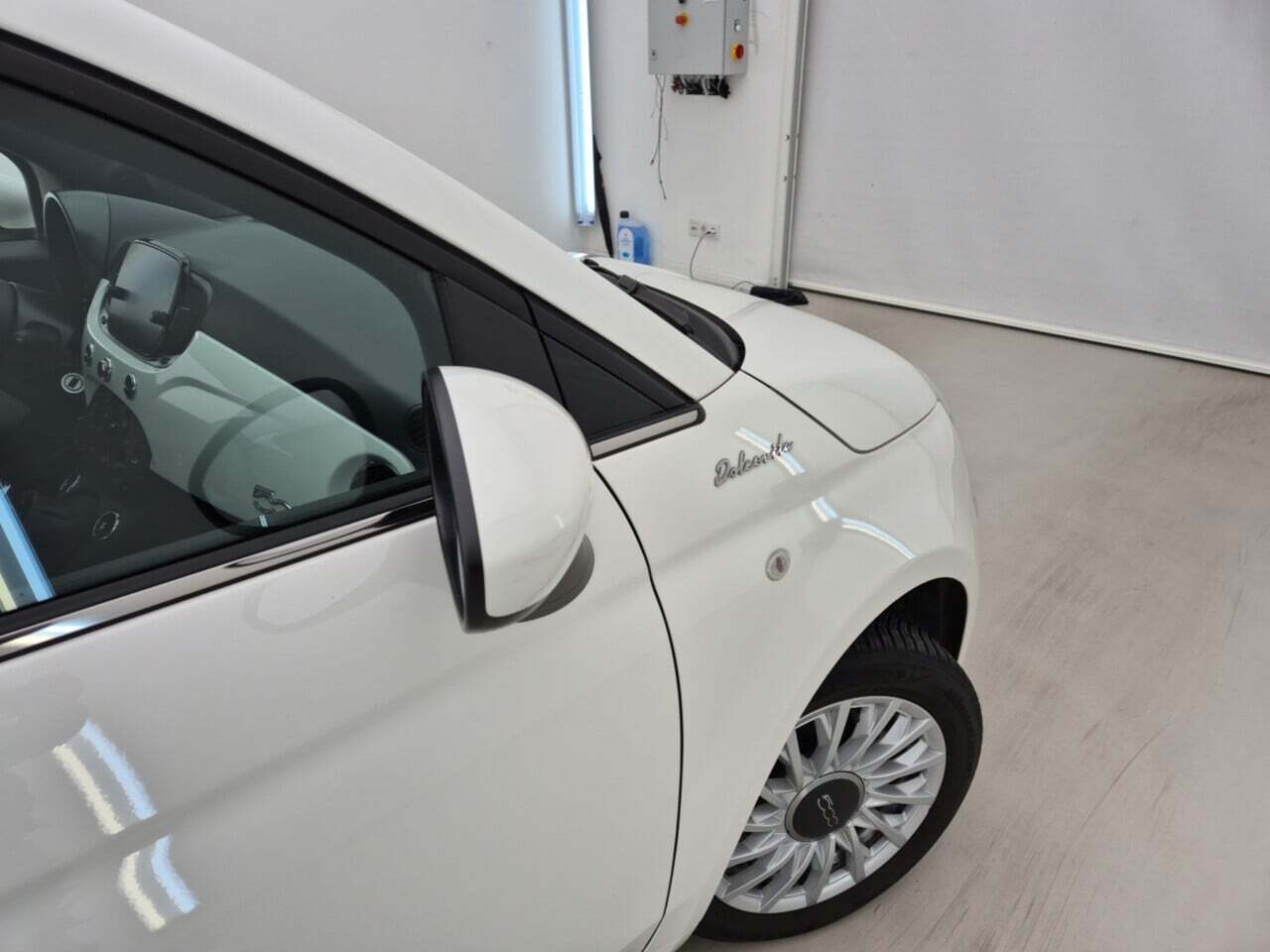 FIAT 500 1.0 HYBRID DOLCEVITA photo