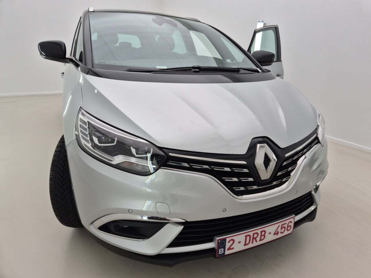 RENAULT GRAND SCENIC 1.3 TCE TECHNO EDC photo