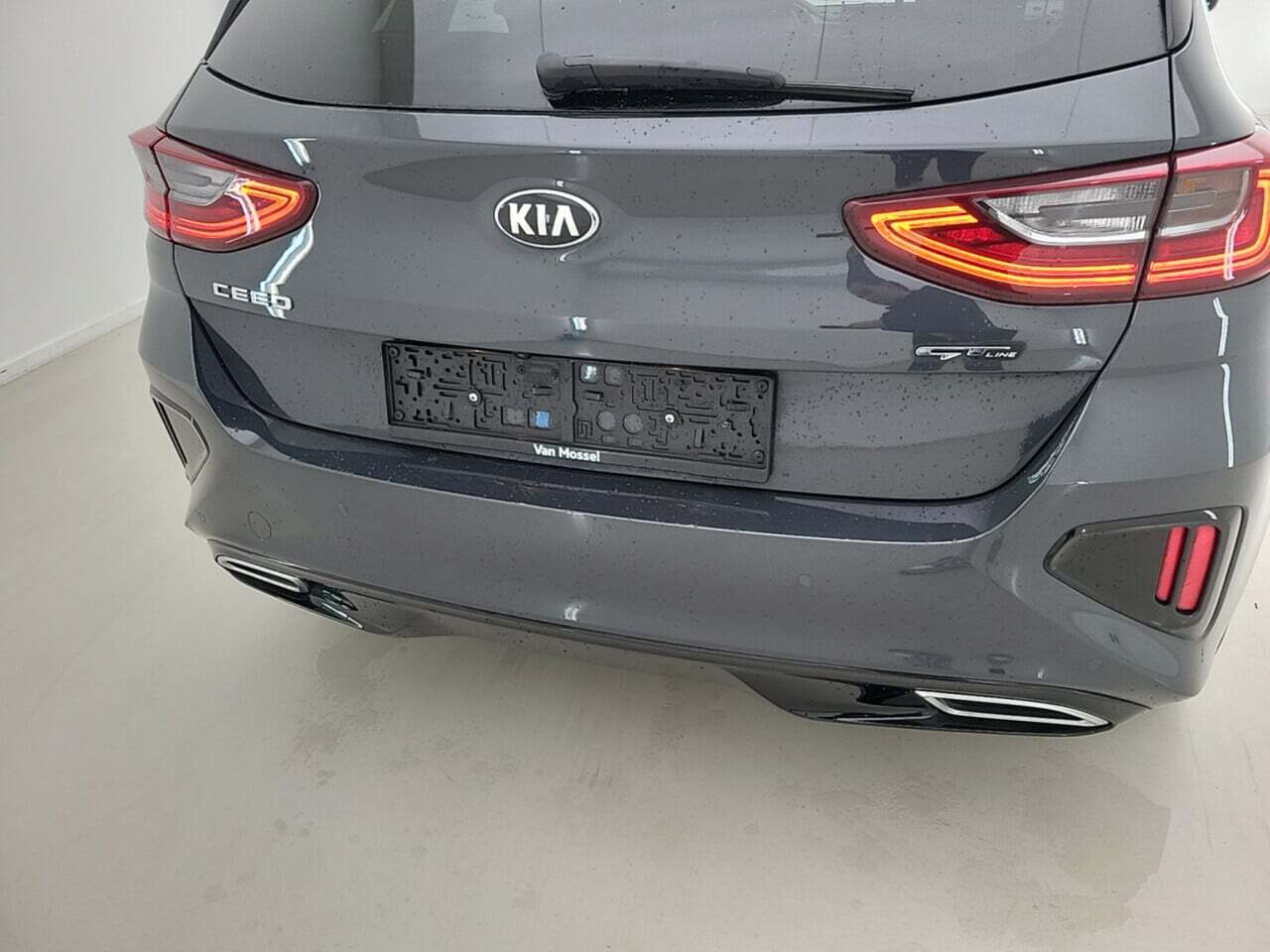 KIA CEED 1.5 T-GDI GT LINE DCT ISG photo