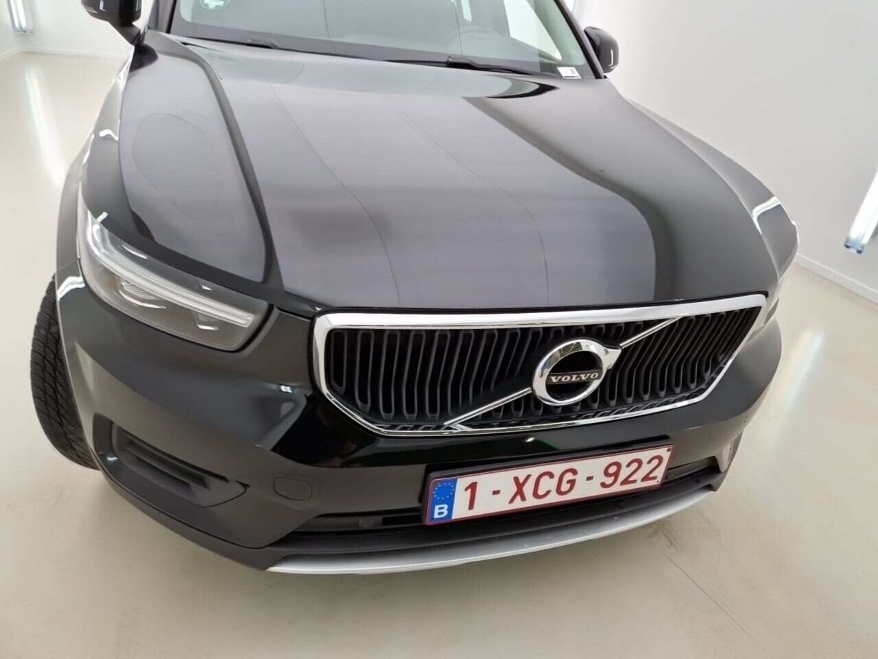 VOLVO XC40 2.0 D3 MOMENTUM PRO photo