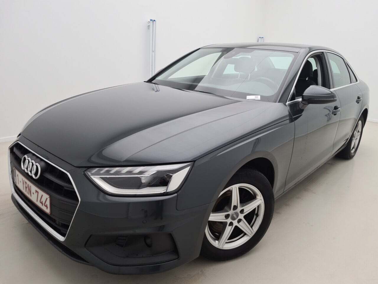 AUDI A4 LIMOUSINE 2.0 30 TDI BUSINESS EDITION S-