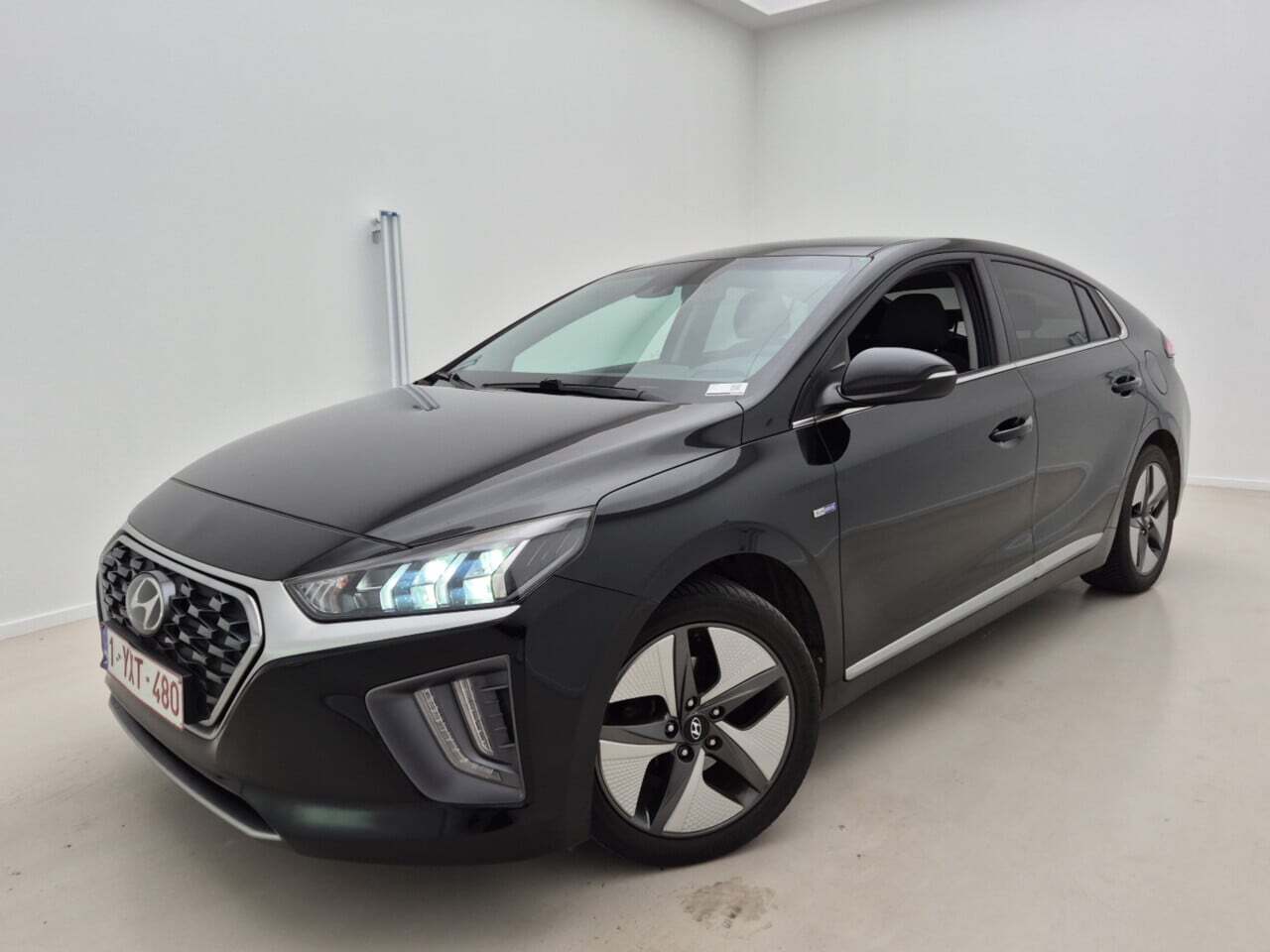 HYUNDAI IONIQ 1.6 GDI SHINE 6-DCT