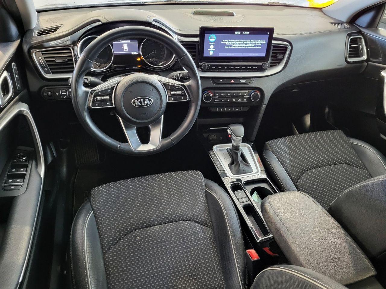 KIA ceed sportswagon 1.6 GDI PHEV DynamicPlusLine photo