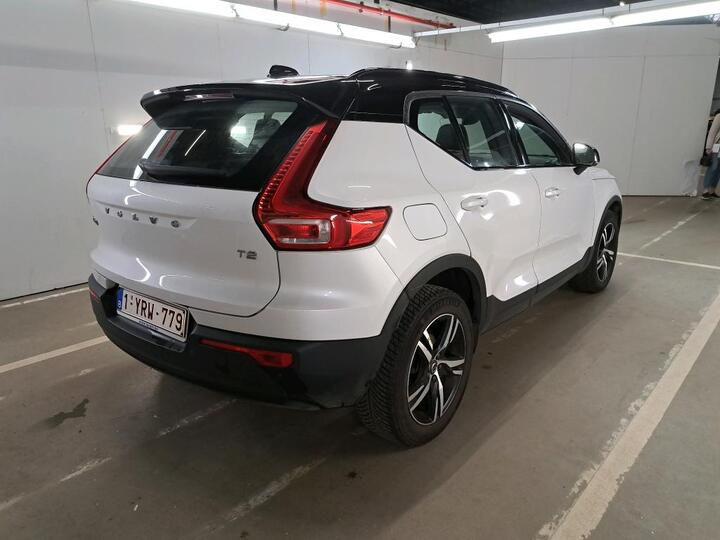 Volvo XC40 XC40 T2 Geartronic R-Design 95kW/129pk  5D/P Auto-8 photo