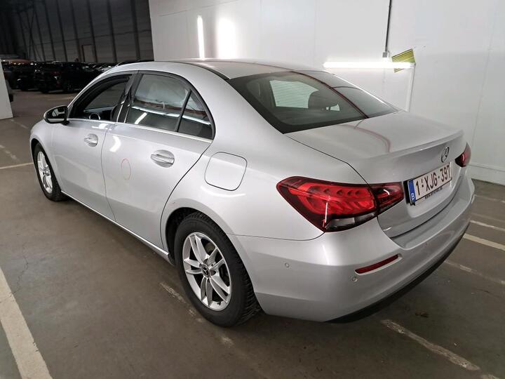 Mercedes A-Klasse Limousine A-Klasse Limousine A 180 d DCT Business Solution 85kW/116pk  4D/P Auto-7 photo