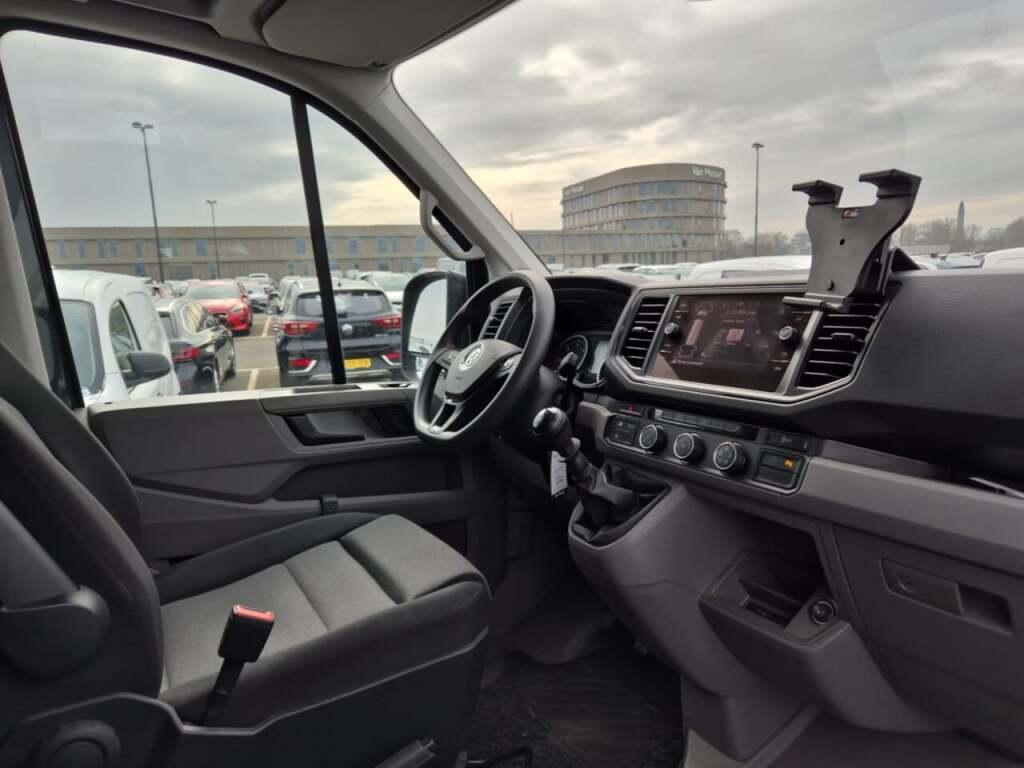 VOLKSWAGEN Crafter 35 2.0 TDI photo