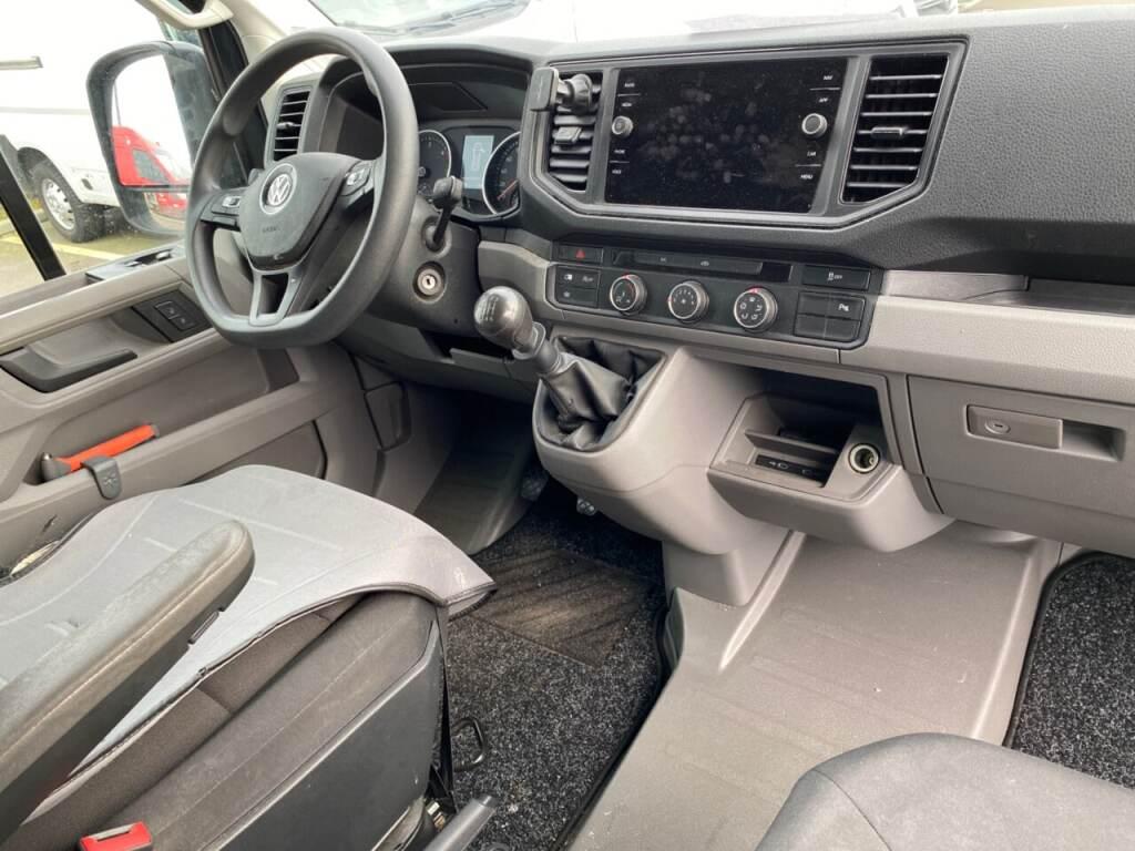 VOLKSWAGEN Crafter 35 2.0 TDI photo