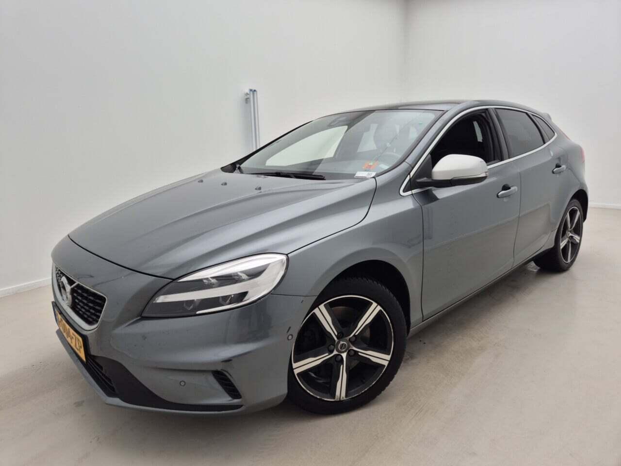 VOLVO V40 1.5 T3 Edition