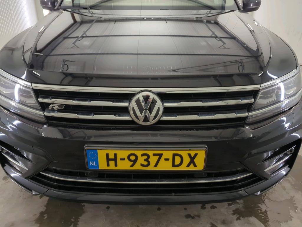 VOLKSWAGEN Tiguan Allspace '17 Volkswagen Tiguan Allspace 2.0 TSI 140kW DSG 4M Highline Business R 5d 7p photo