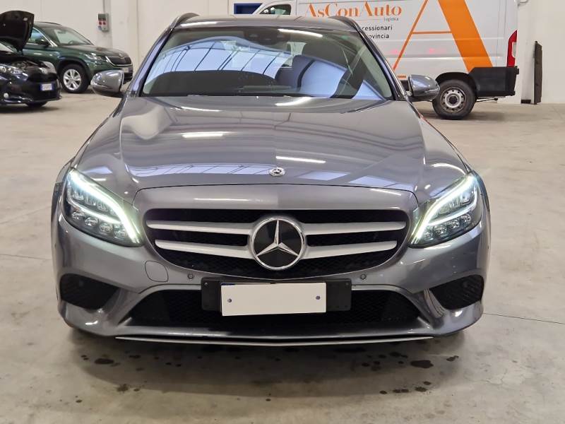 Mercedes 206 MERCEDES-BENZ CLASSE C / 2018 / 5P / STATION WAGON C220 D BUSINESS EXTRA AUTO SW photo