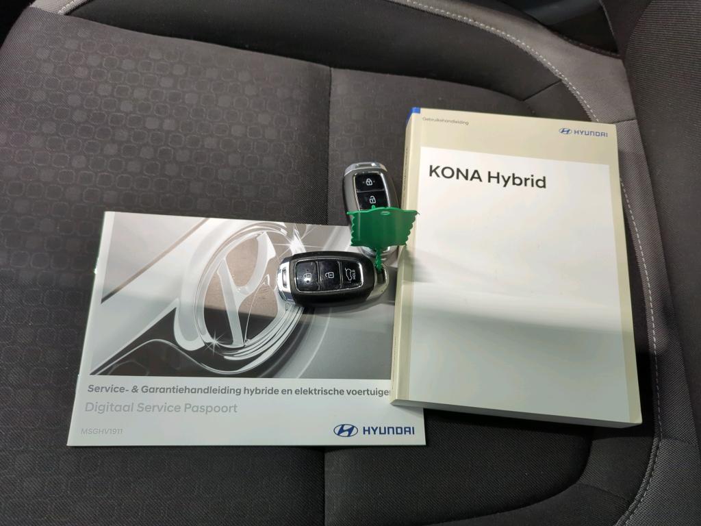 HYUNDAI Kona '17 Hyundai KONA 1.6 GDI HEV Fashion 5d photo