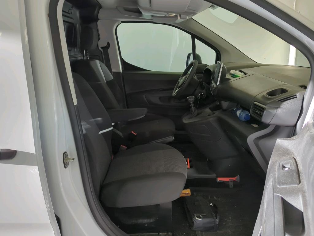 OPEL * Combo '18 Opel Combo 1.5 BlueHDi 100 S&S 1000 kg L2 photo