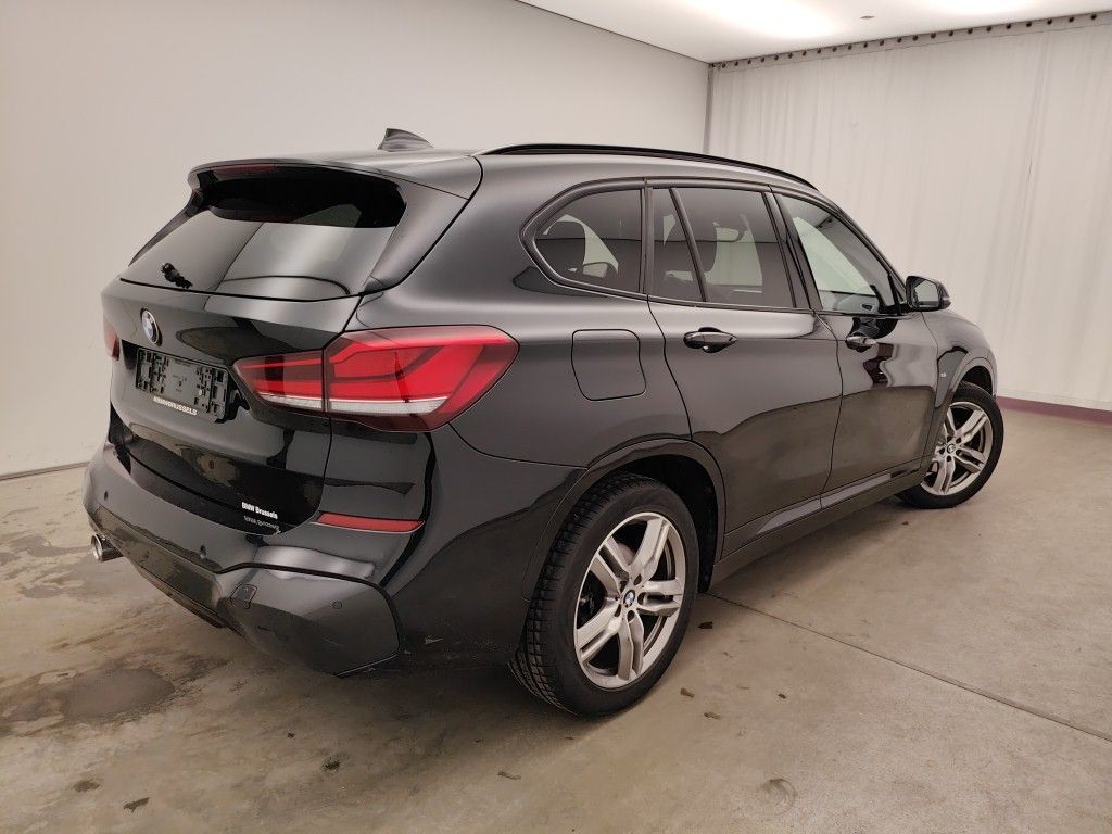 BMW X1 sDrive16dA (85 kW) 5d photo