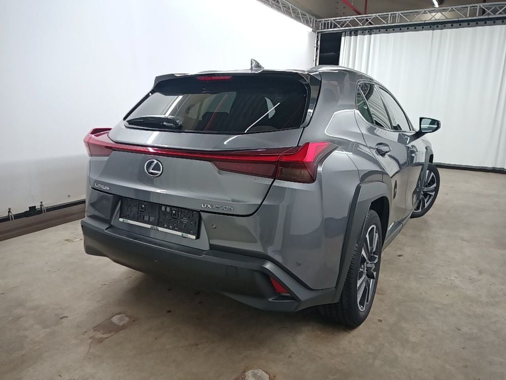 Lexus UX 2.0L 250H 4x4 Privilege Line 5d photo