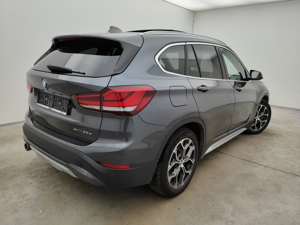 BMW X1 xDrive25e (162 kW) 5d photo