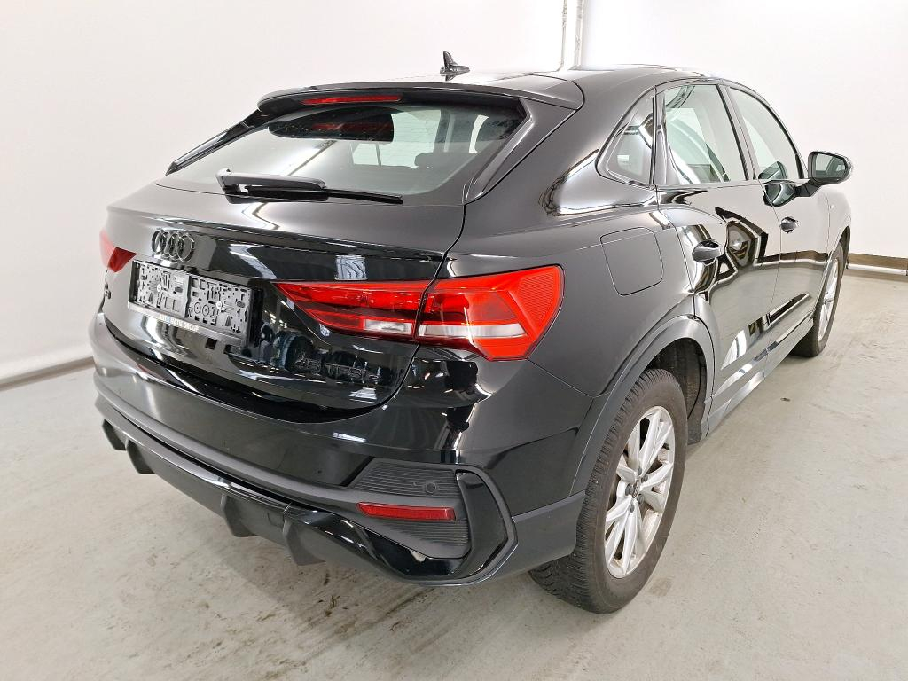 AUDI Q3 SPORTBACK 1.4 45 TFSI E S TRONIC S LINE Shadow look Light module 2 Business photo