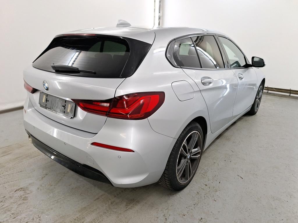 BMW 1-serie 1.5 118IA (100KW) Model M Sport Business Plus Travel photo