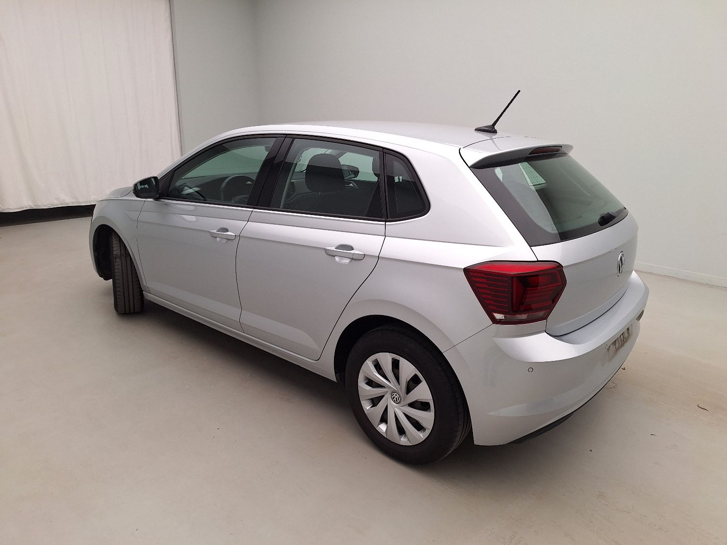 VW, Polo '17, Volkswagen Polo 1.6 TDI 70kW Comfortline 5d excluweb end 13.02 photo