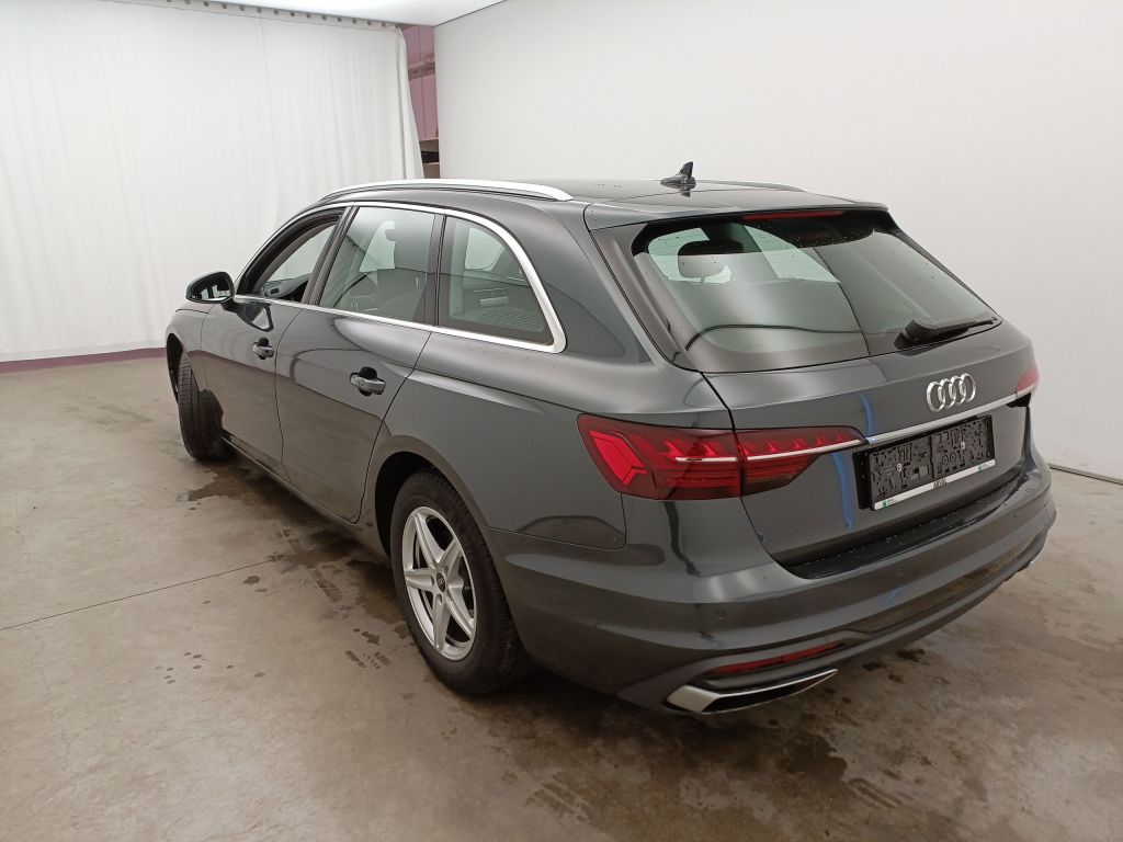 Audi A4 Avant 2.0 30 TDi 100kW S tronic Business Ed 5d photo