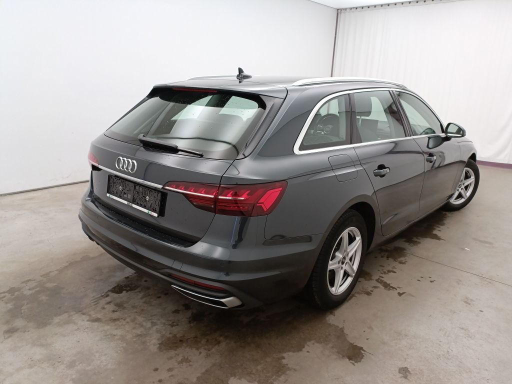 Audi A4 Avant 2.0 30 TDi 100kW S tronic Business Ed 5d photo