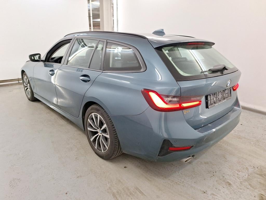 BMW 3 SERIES TOURING 2.0 318DA (110KW) TOURING Model Advantage Business Plus Storage  Mirror photo