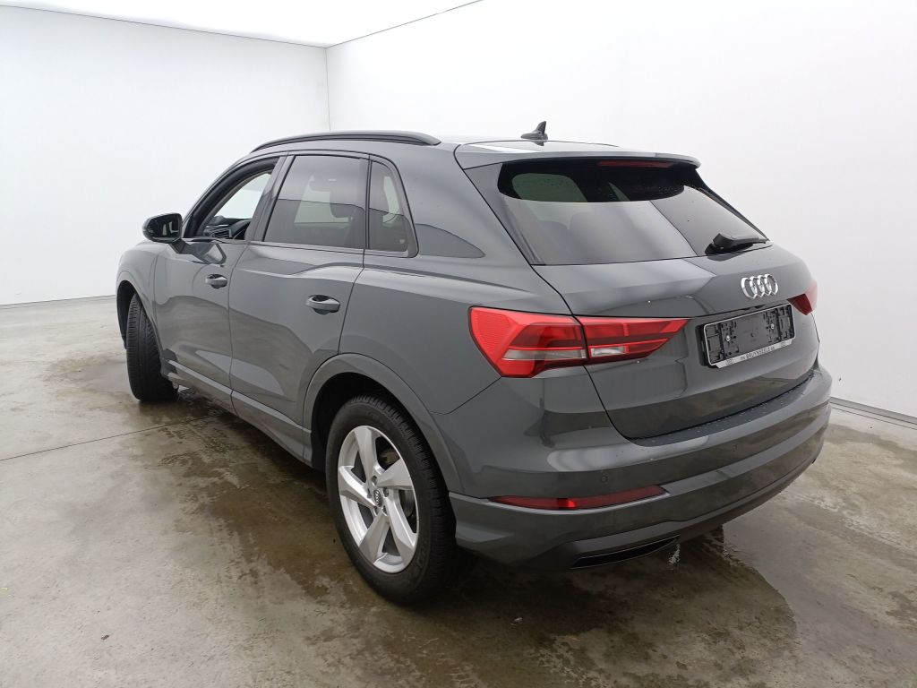 Audi Q3 35 TDI S tronic Advanced Business Editio 5d photo