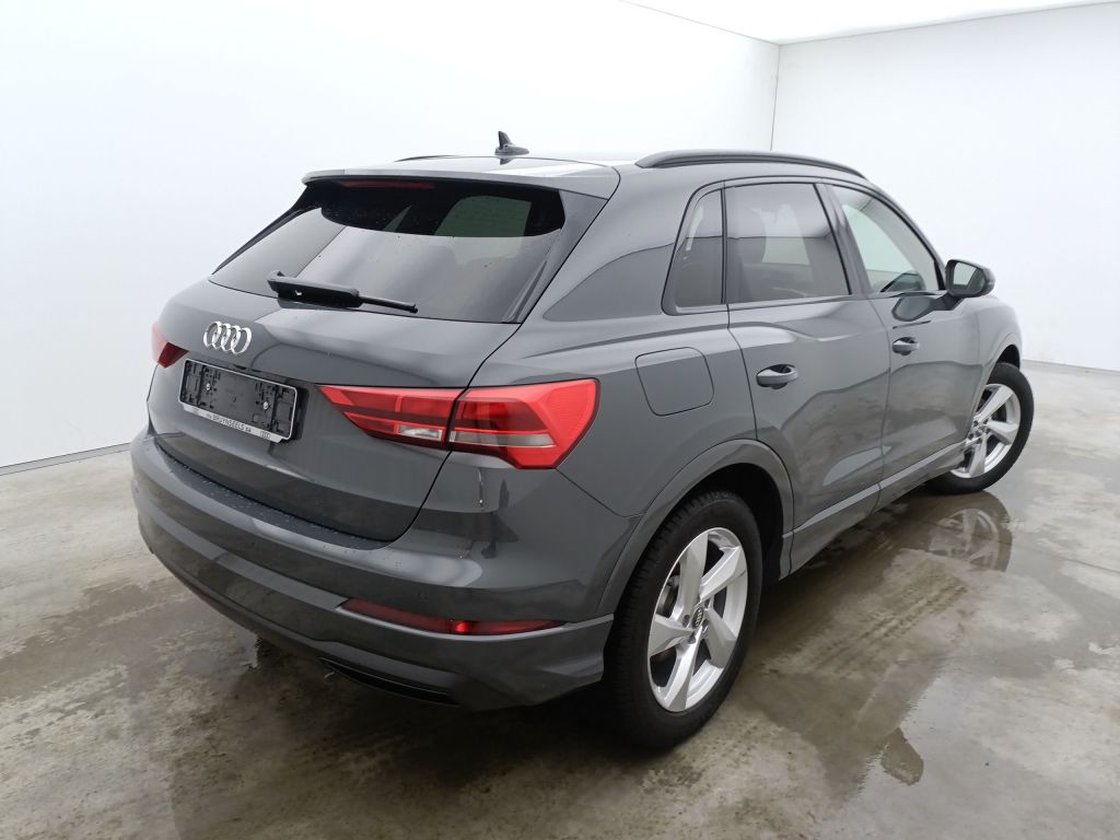 Audi Q3 35 TDI S tronic Advanced Business Editio 5d photo