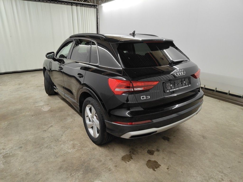 Audi Q3 35 TDI S tronic Advanced Business Editio 5d photo