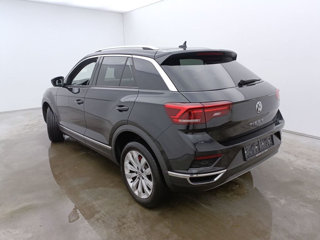 Volkswagen T-Roc 2.0 TDI Elegance DSG 5d photo