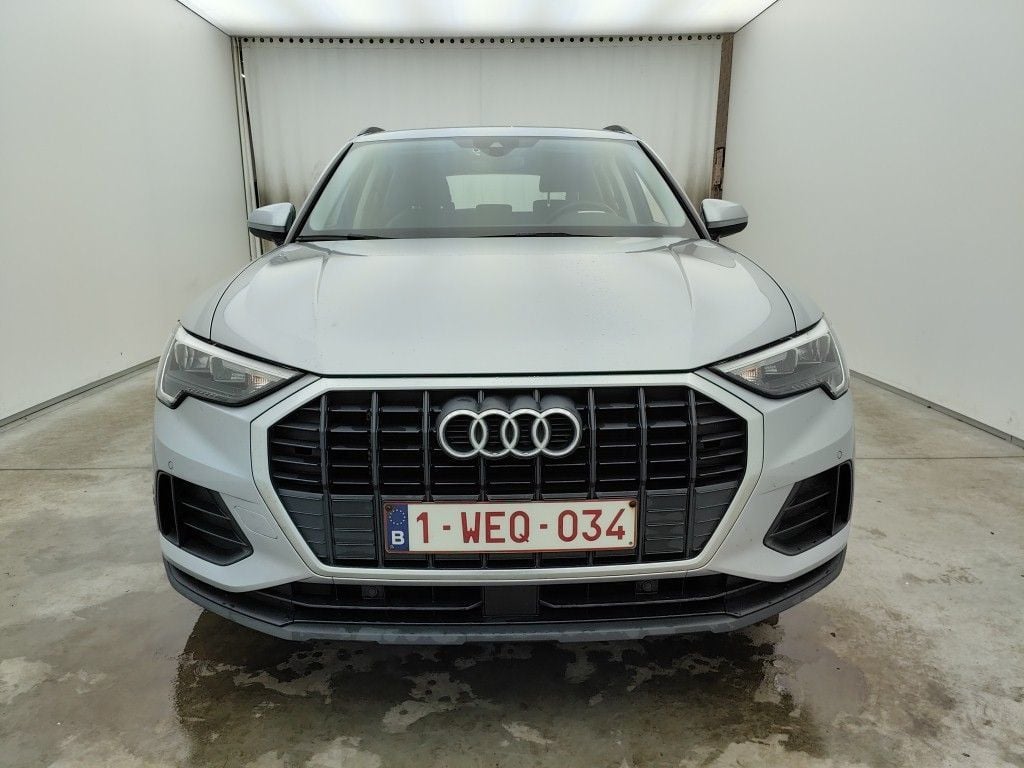 Audi Q3 35 TDI S Tronic Business Edition 5d