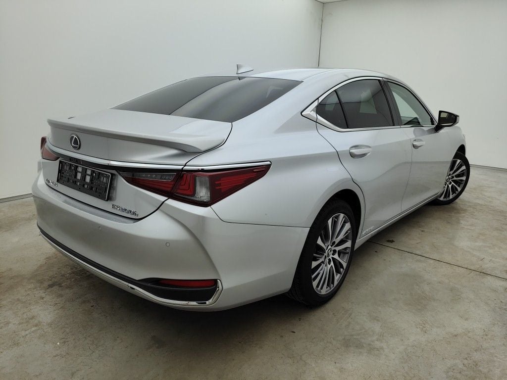 Lexus ES 300h Executive Line 4d photo