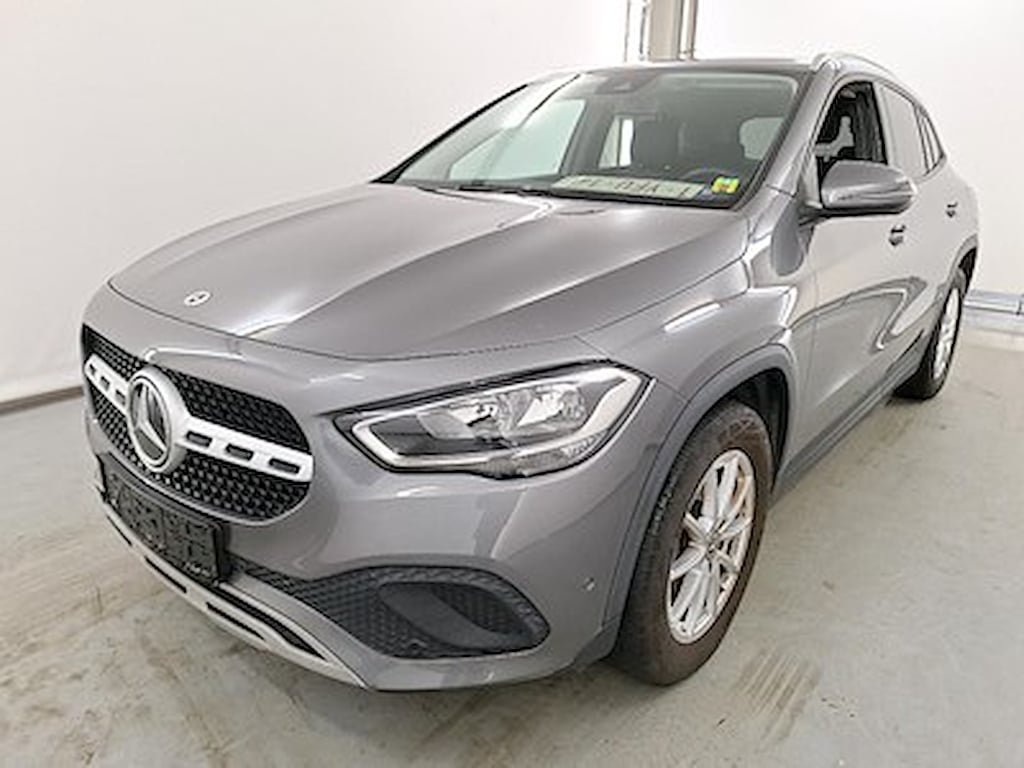 MERCEDES-BENZ GLA 2.0 GLA 180 D DCT BUSINESS SOLUTION