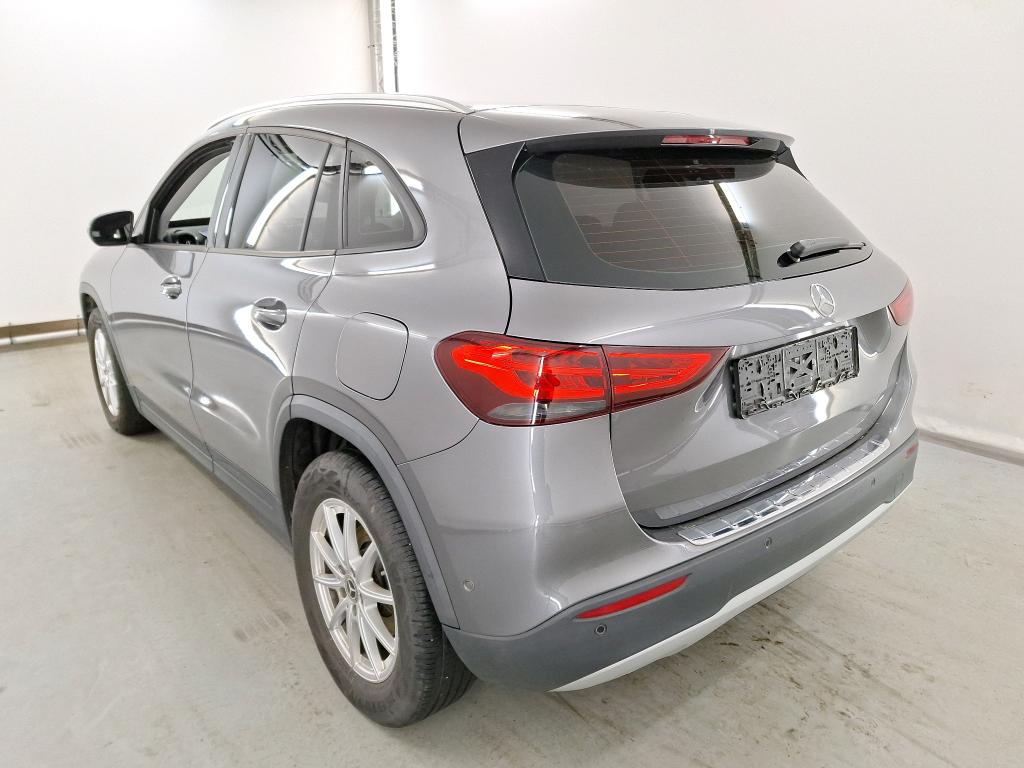 MERCEDES-BENZ GLA 2.0 GLA 180 D DCT BUSINESS SOLUTION photo