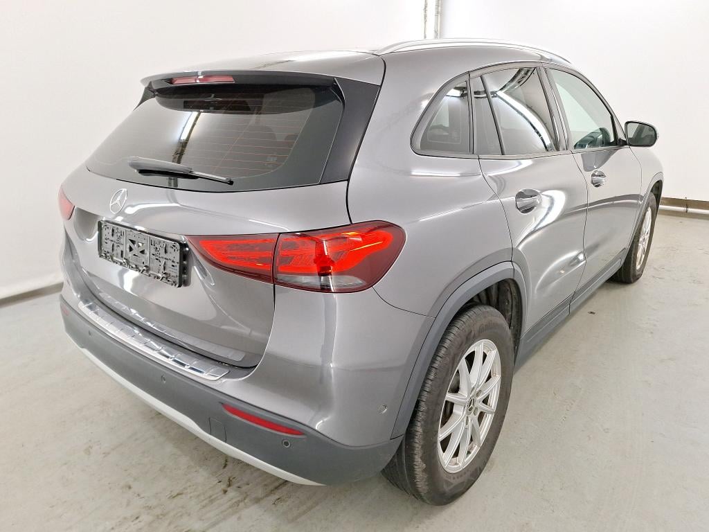 MERCEDES-BENZ GLA 2.0 GLA 180 D DCT BUSINESS SOLUTION photo