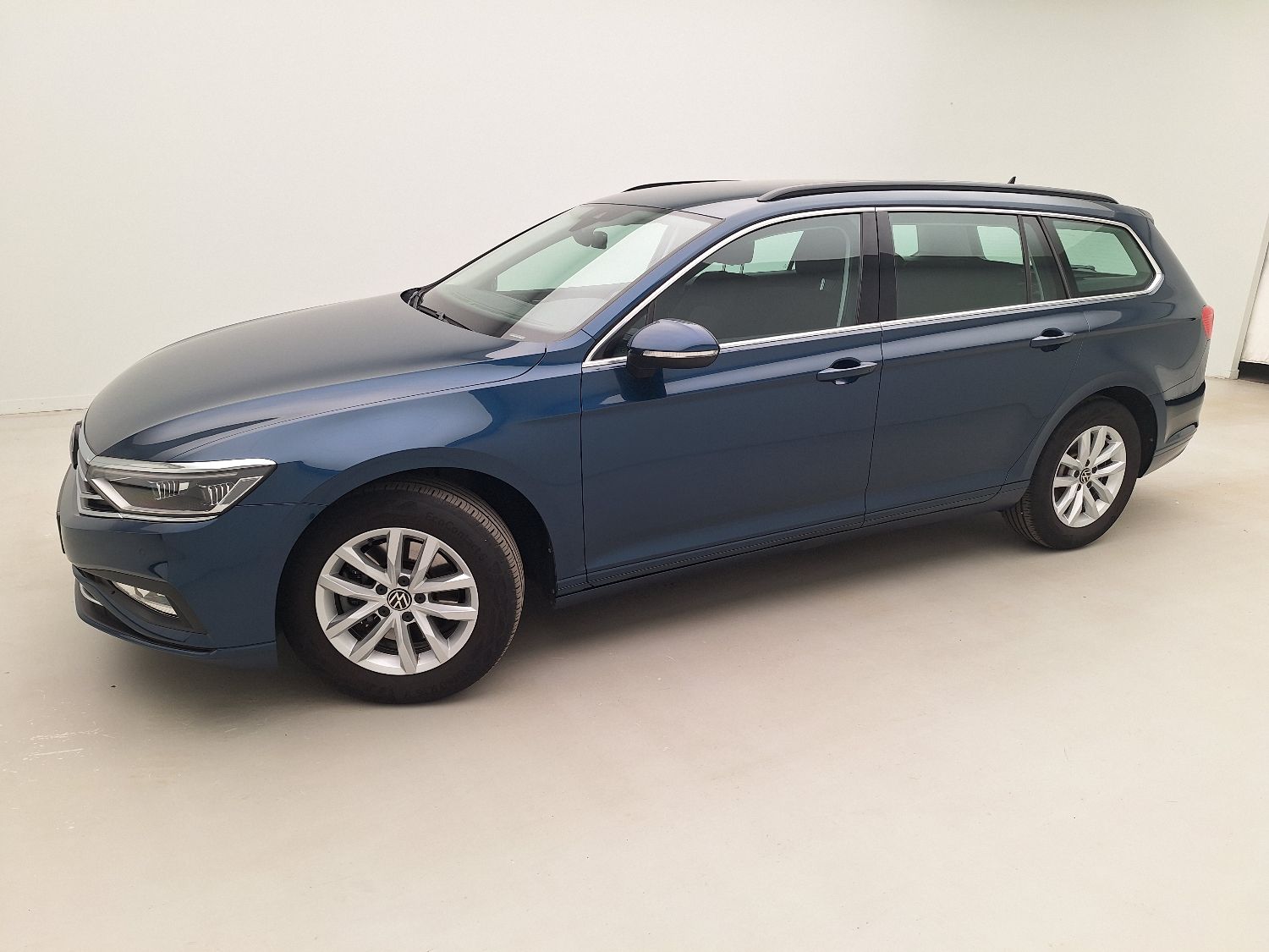 VW, Passat Variant FL'19, Volkswagen Passat Variant 1.5 TSI OPF DSG7 Style B excluweb end 13.02 photo