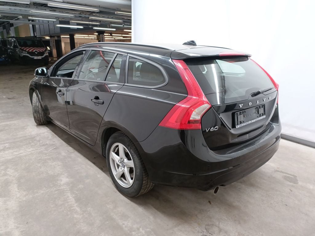 Volvo V60 D2 Kinetic 5d photo