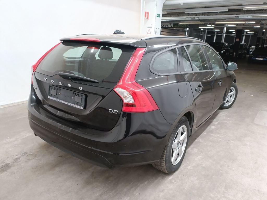 Volvo V60 D2 Kinetic 5d photo