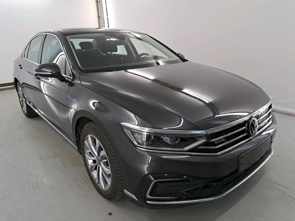 VOLKSWAGEN Passat 1.4 TSI GTE BUSINESS DSG photo