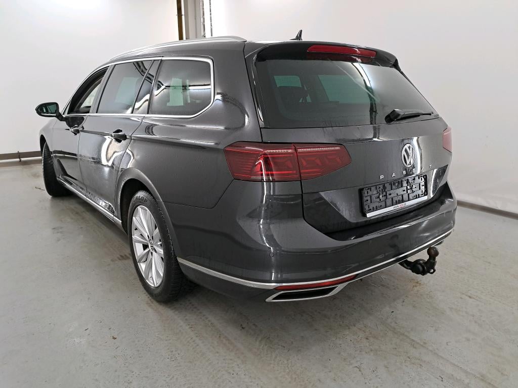 VOLKSWAGEN Passat 1.6 TDI SCR MSQ VARIANT ELEGANCE BUSINESS Adventure photo