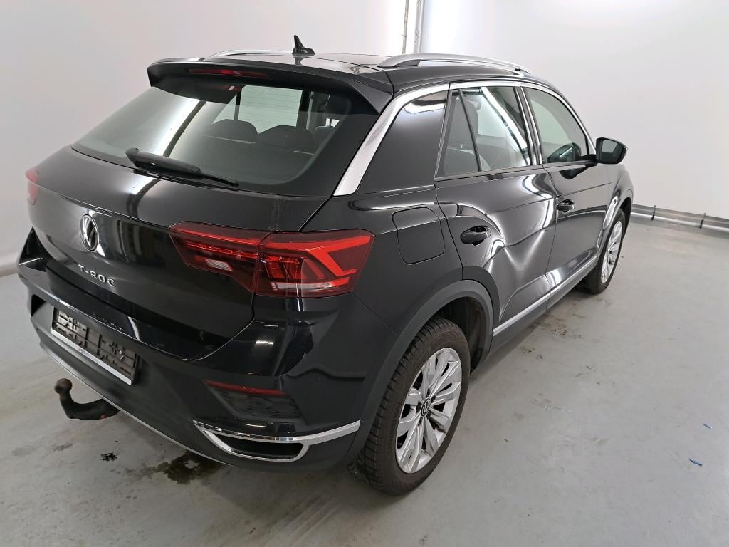 VOLKSWAGEN T-ROC 1.5 TSI DSG ELEGANCE Travel Premium photo