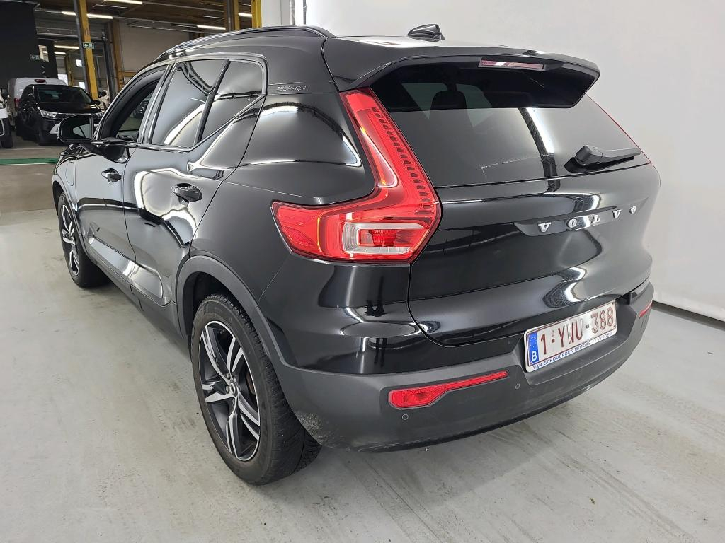 VOLVO XC40 1.5 T5 RECHARGE GEARTRONIC R-DESIGN photo