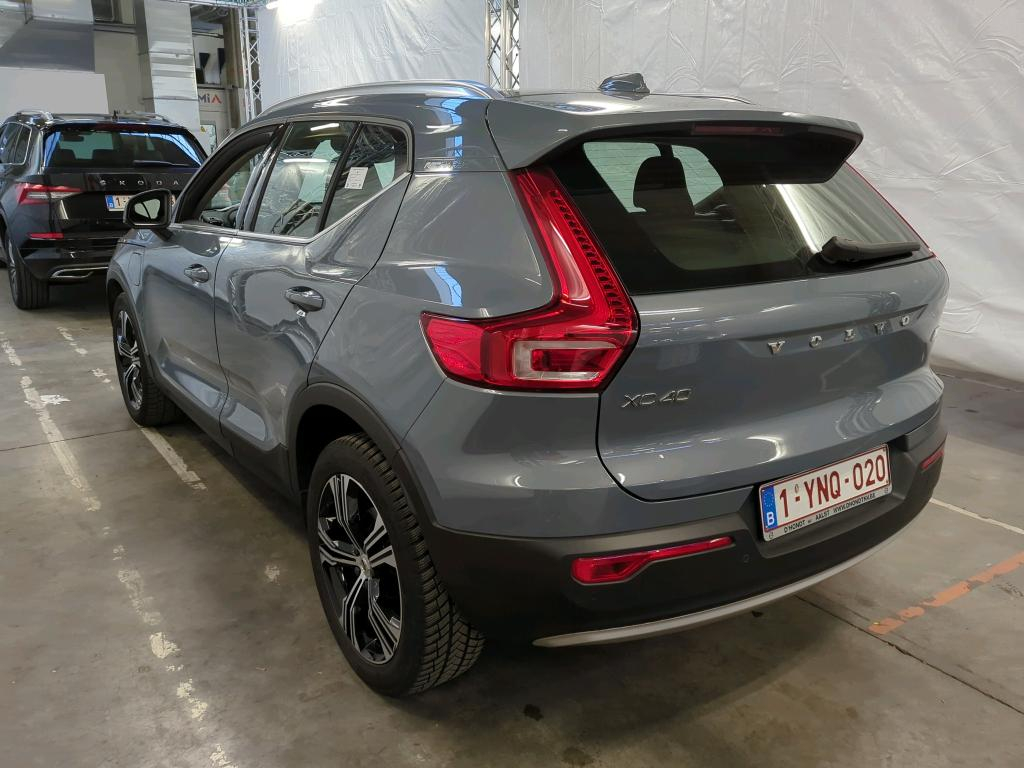 VOLVO XC40 1.5 T5 TE PHEV Inscription DCT IntelliSafe Pro Assist photo