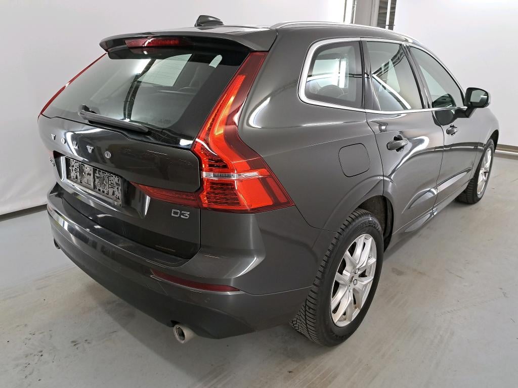 VOLVO XC60 2.0 D3 MOMENTUM PRO photo