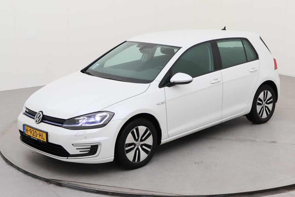 VOLKSWAGEN e-Golf