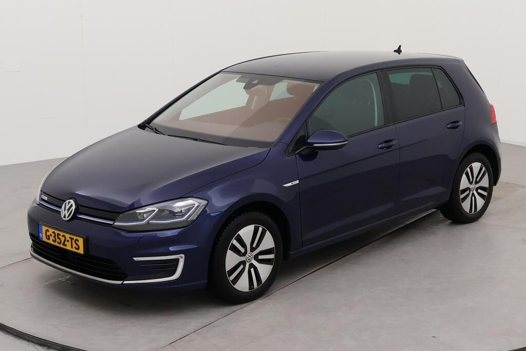 VOLKSWAGEN e-Golf