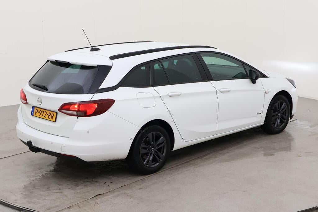 OPEL Astra Sports Tourer 81 kW photo