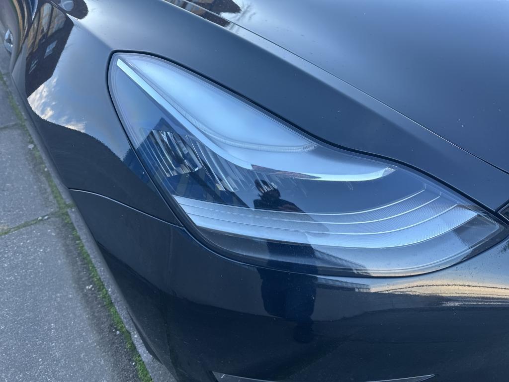 Tesla Model 3 photo