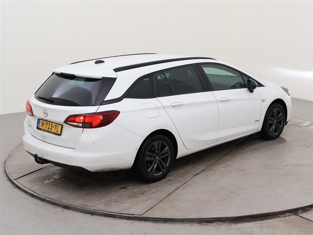 OPEL Astra Sports Tourer 81 kW photo