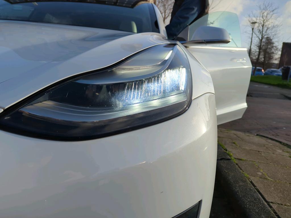 Tesla Model 3 photo