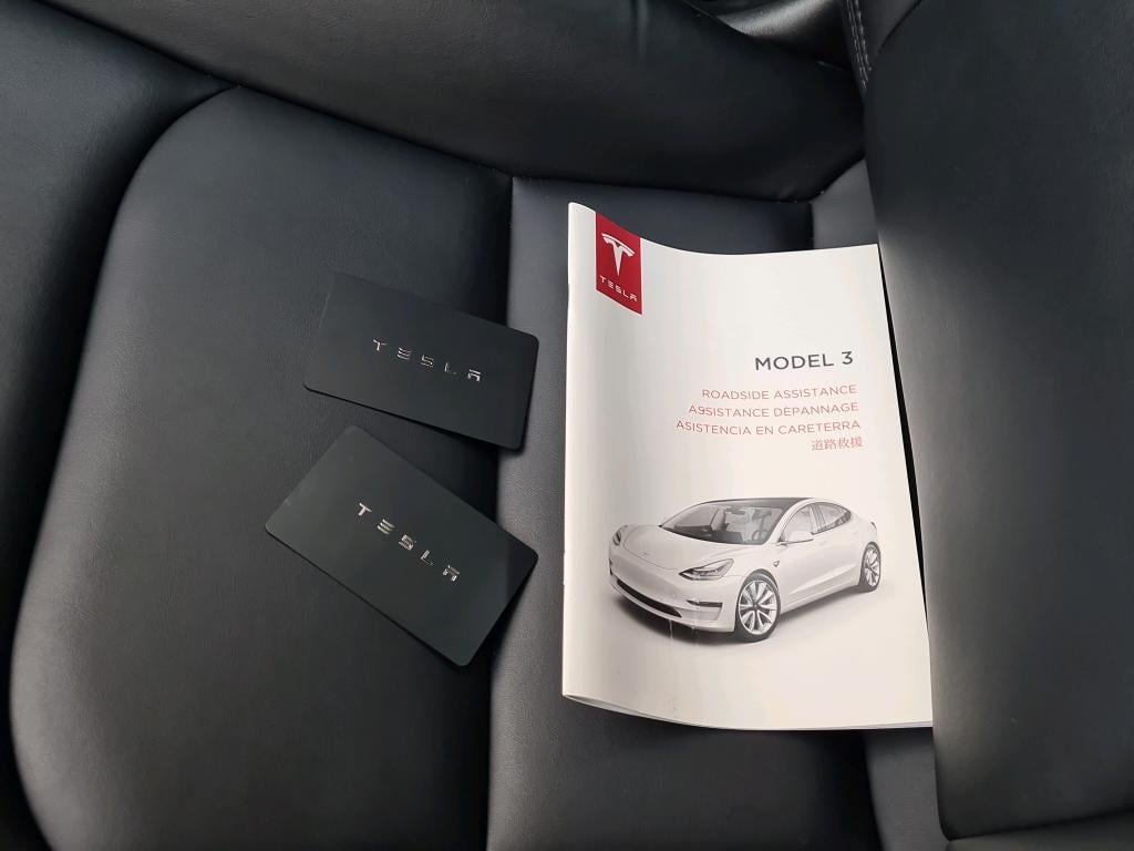 Tesla Model 3 photo